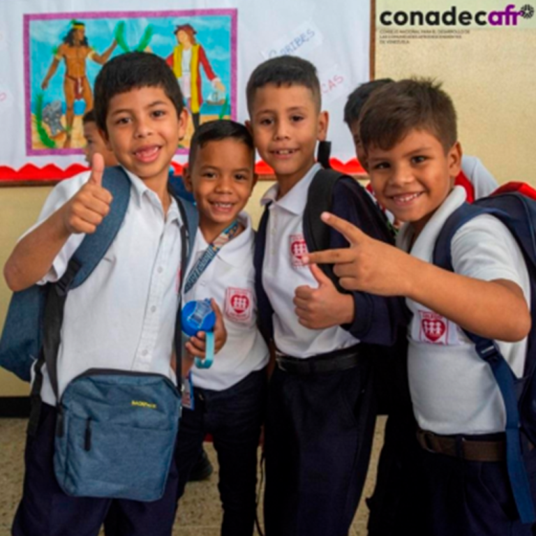 𝐇𝐨𝐲 𝐬𝐞 𝐜𝐞𝐥𝐞𝐛𝐫𝐚 𝐞𝐥 𝐃𝐢́𝐚 𝐄𝐬𝐜𝐨𝐥𝐚𝐫 𝐝𝐞 𝐥𝐚 𝐍𝐨 𝐕𝐢𝐨𝐥𝐞𝐧𝐜𝐢𝐚 𝐲 𝐥𝐚 𝐏𝐚𝐳